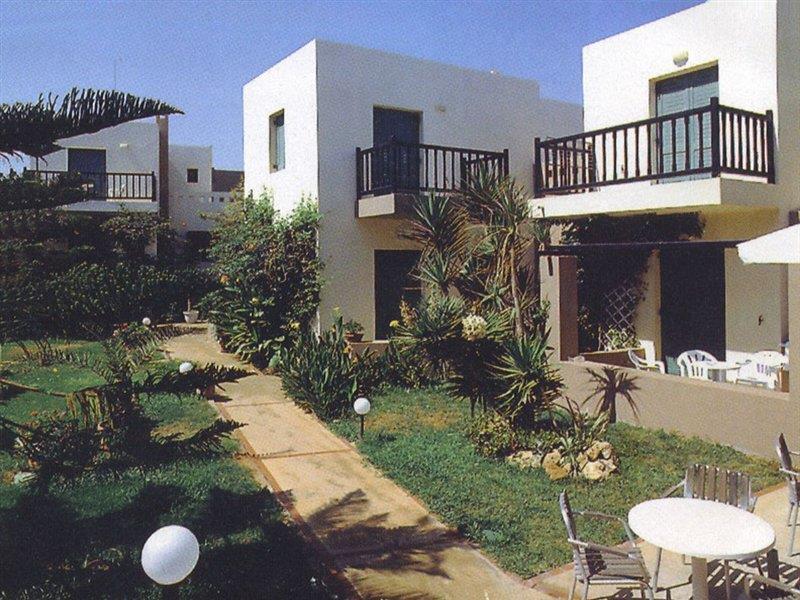 Pela Mare Apartments Kokkini Hani Exterior photo